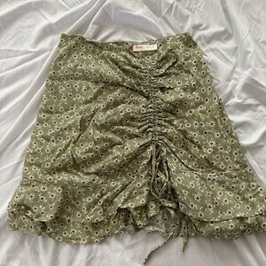 Ribbed Green Floral Skirt (US 2)